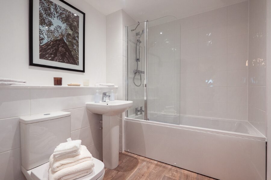 2 bedroom apartment at Bridgewater Village - Image 8