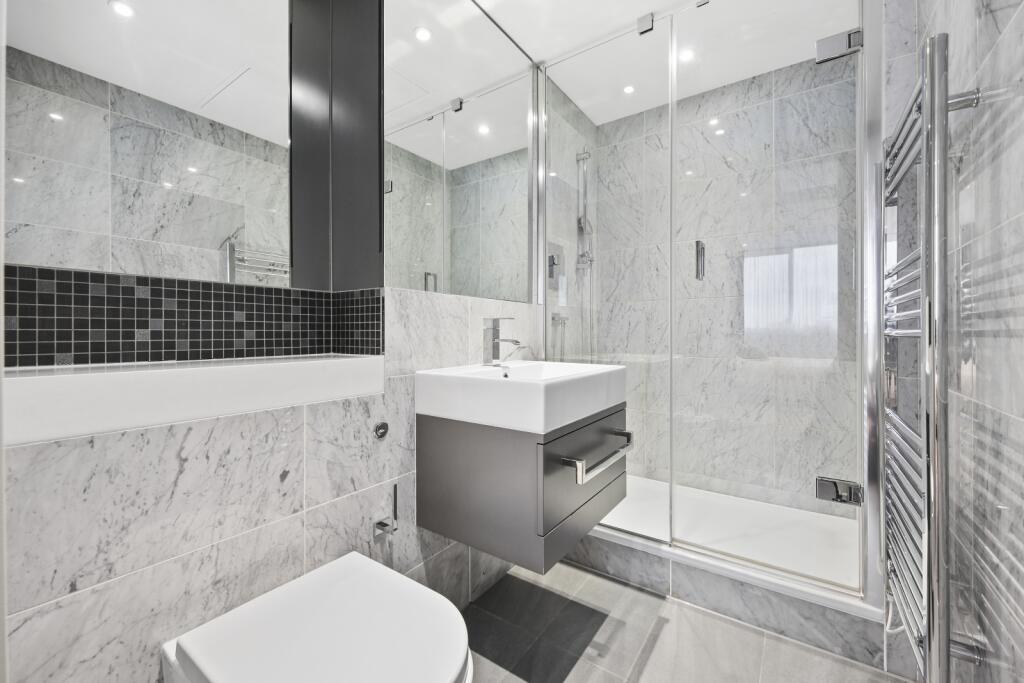 3 bedroom apartment at Elephant Central - Image 27