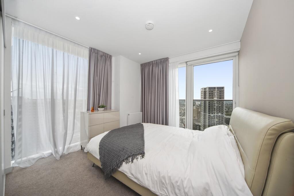 2 bedroom apartment at Elephant Central - Image 16