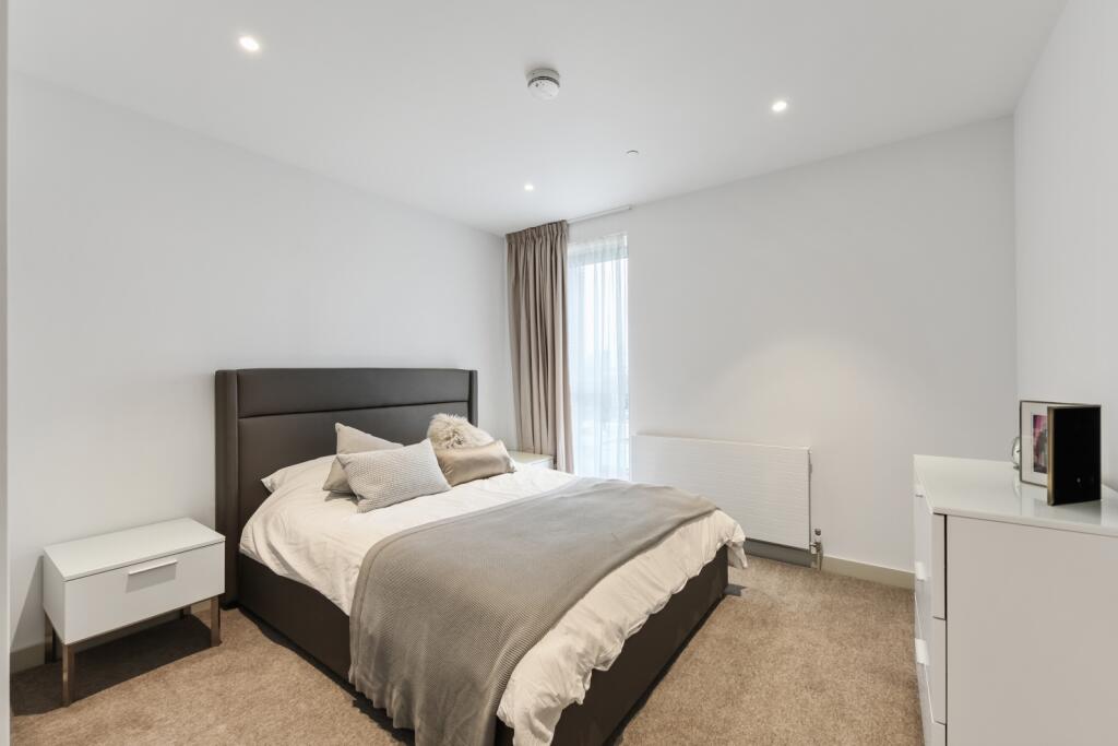 2 bedroom apartment at Elephant Central - Image 14