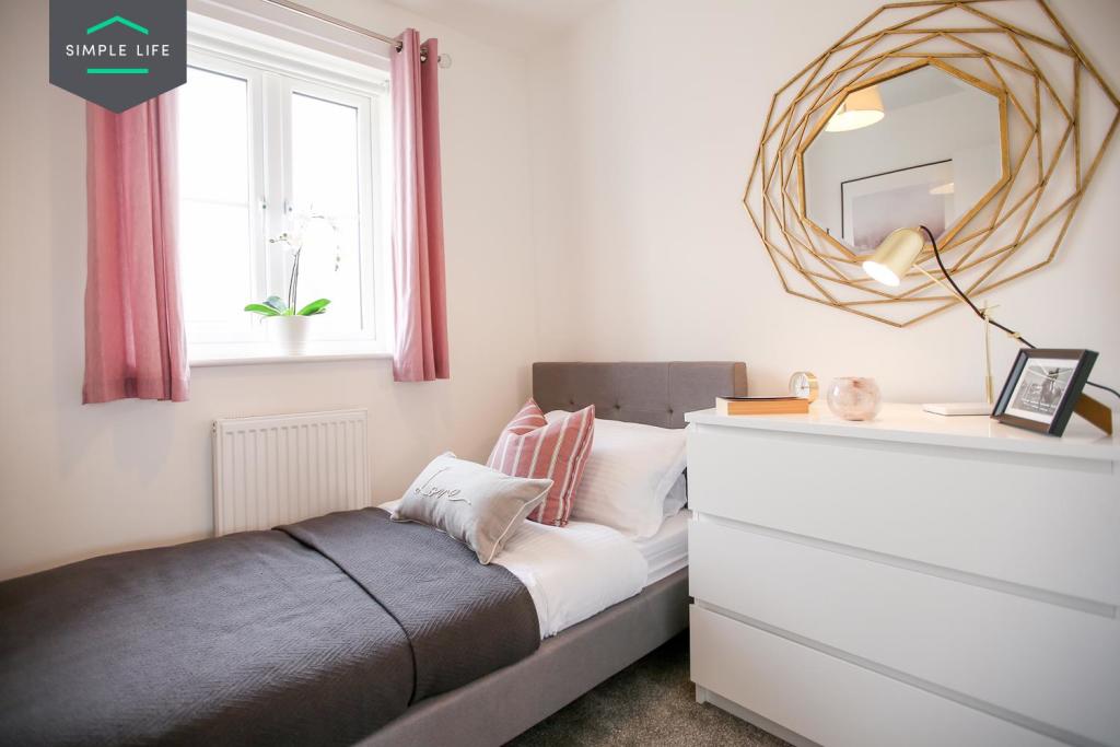 3 bedroom house at Prescot Park - Image 5