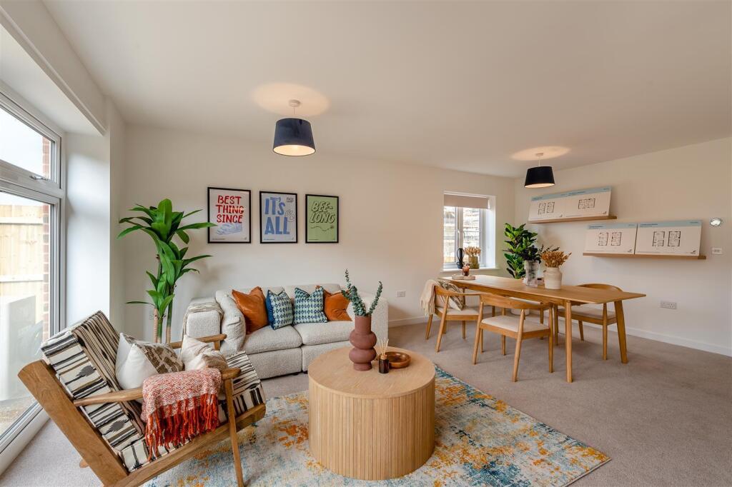 3 bedroom house at Ashdown House - Image 7