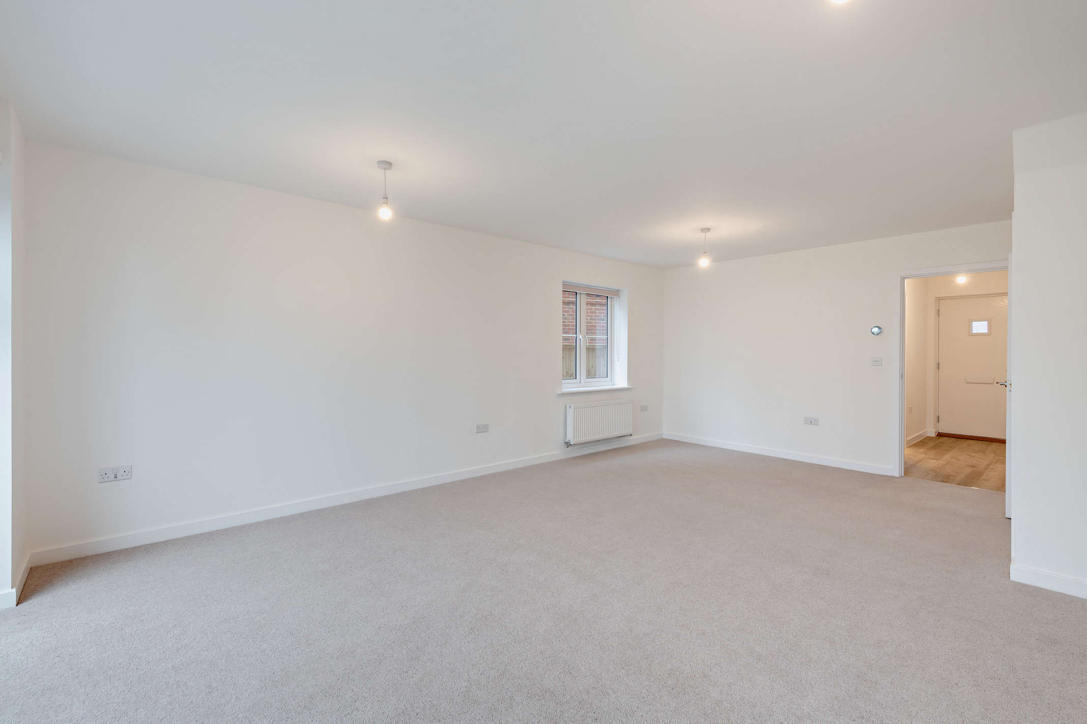 4 bedroom house at Ashdown House - Image 4