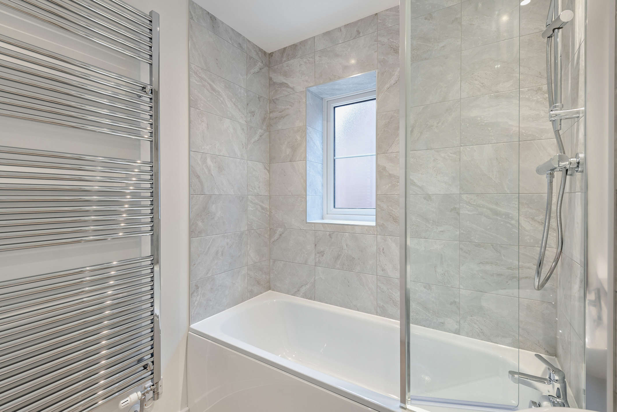 4 bedroom house at Ashdown House - Image 12