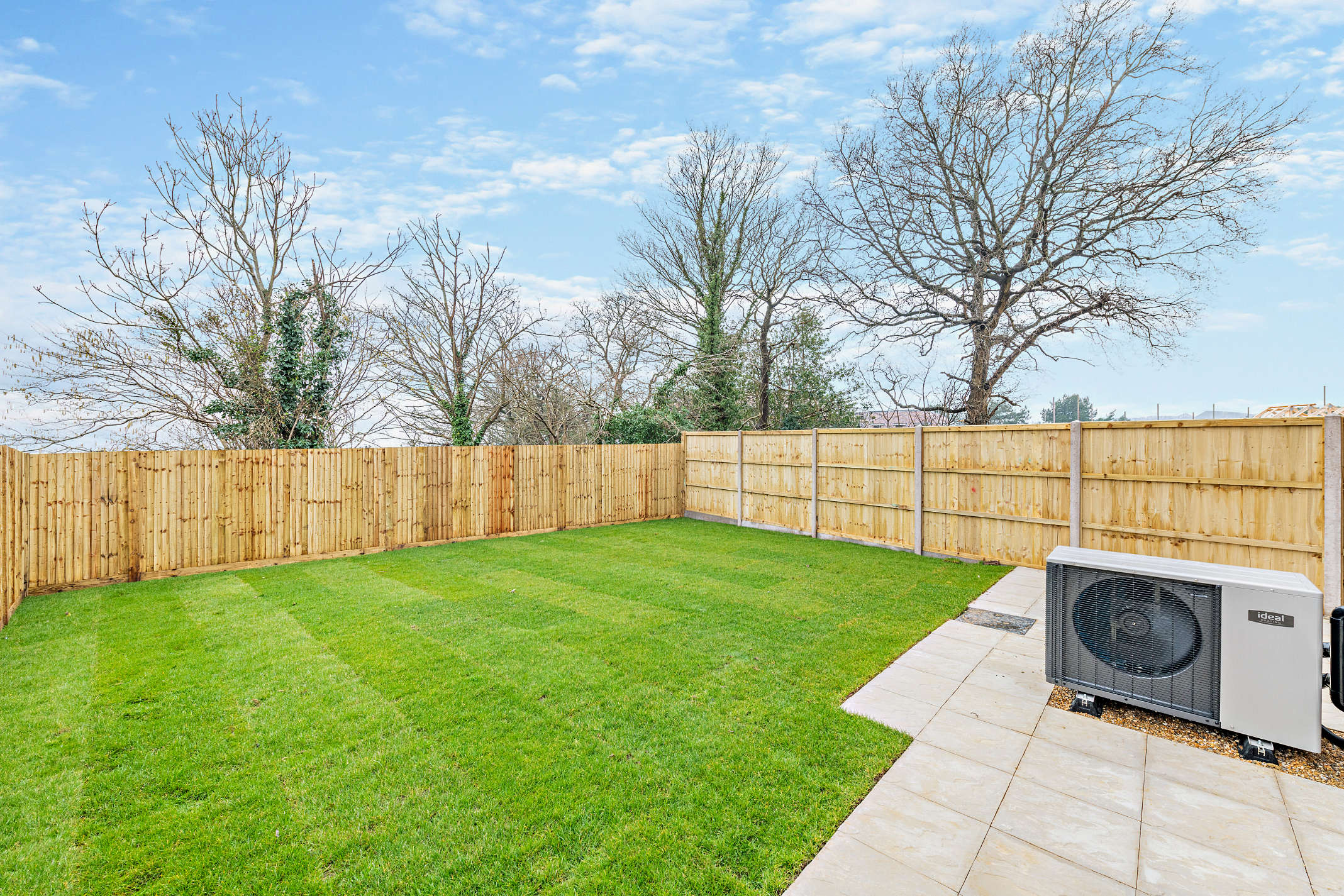 4 bedroom house at Ashdown House - Image 16