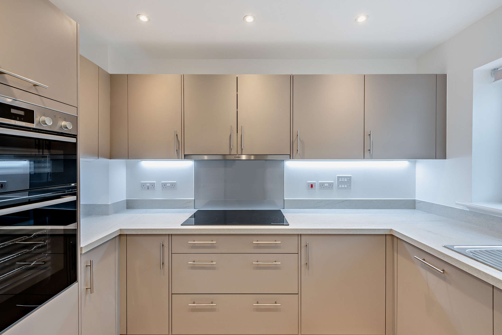 4 bedroom house at Ashdown House - Image 28