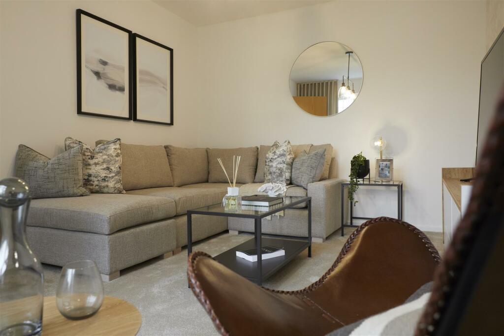 3 bedroom house at Siskin Park - Image 9