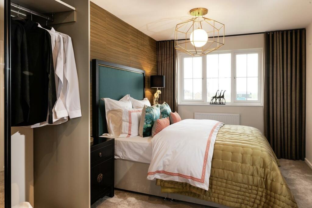 4 bedroom house at Siskin Park - Image 5