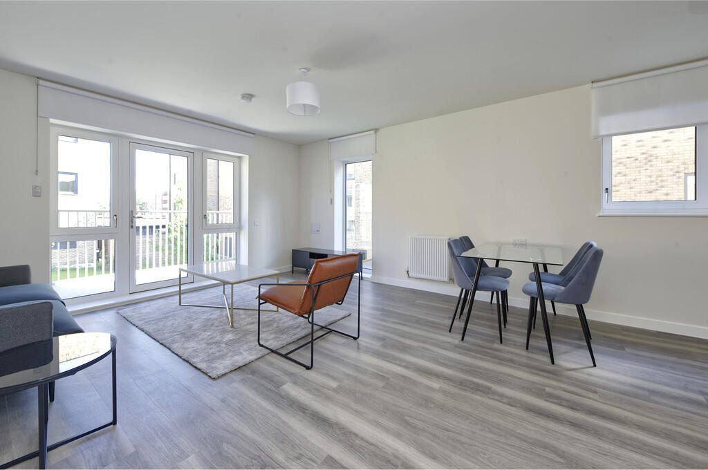 1 bedroom apartment at Springfield Parkside - Image 3