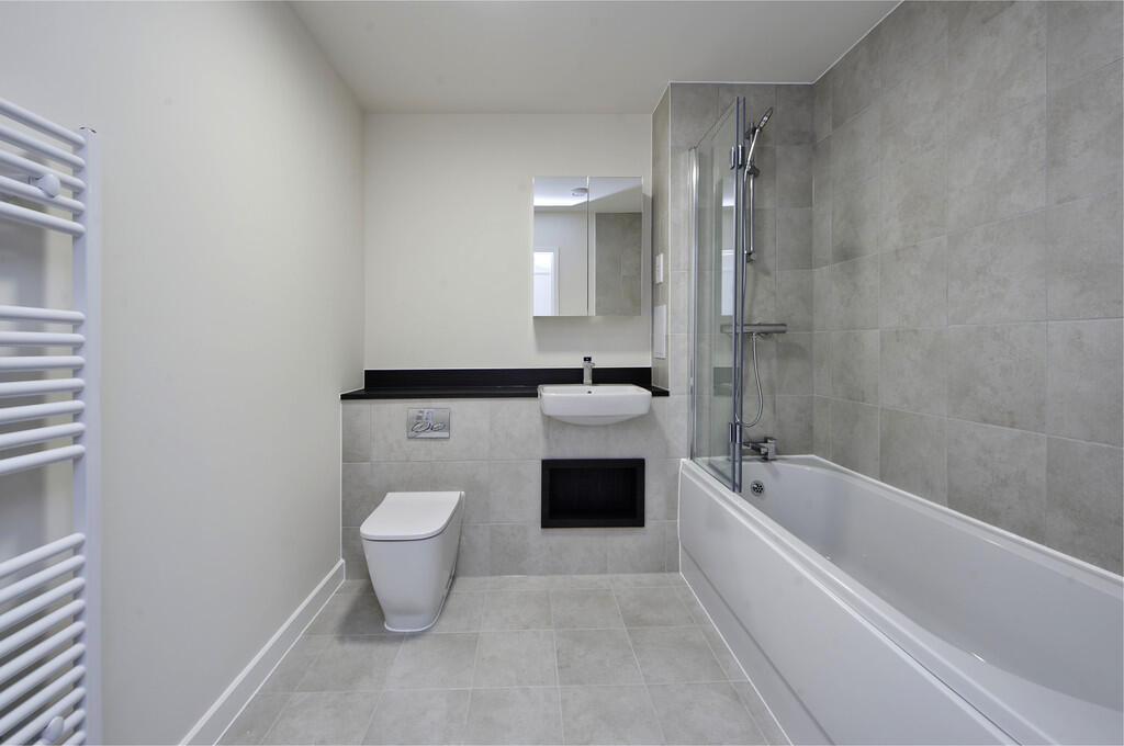 2 bedroom apartment at Springfield Parkside - Image 16