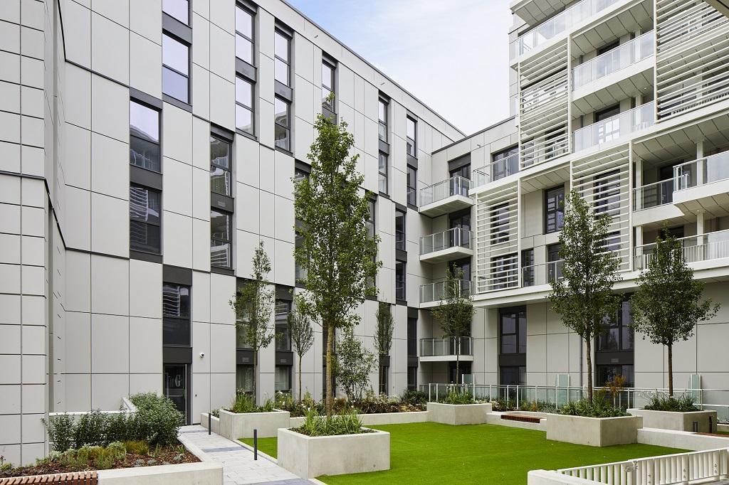 2 bedroom apartment at The Highline - Image 7