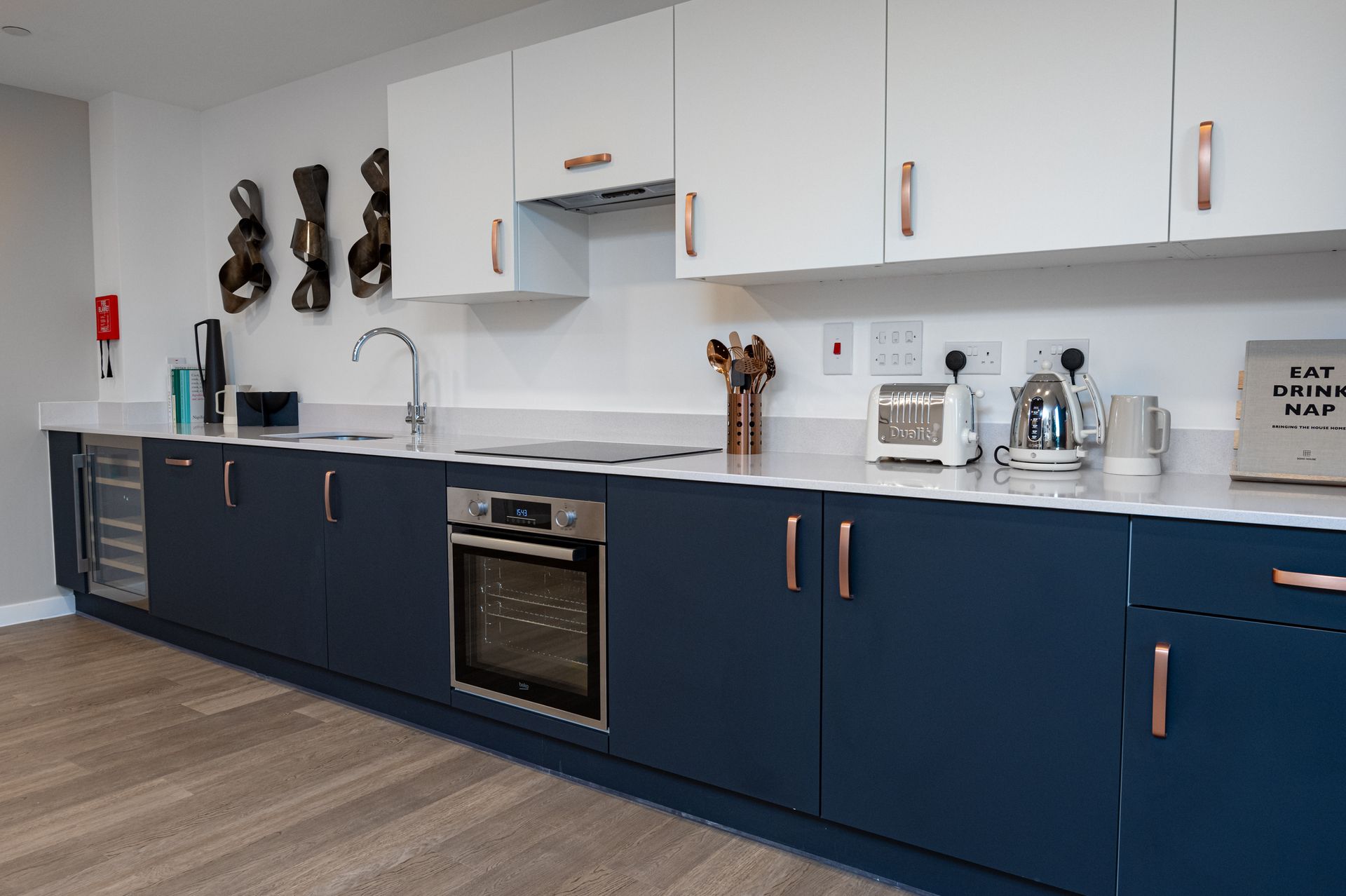 2 bedroom apartment at Walton Court - Image 21