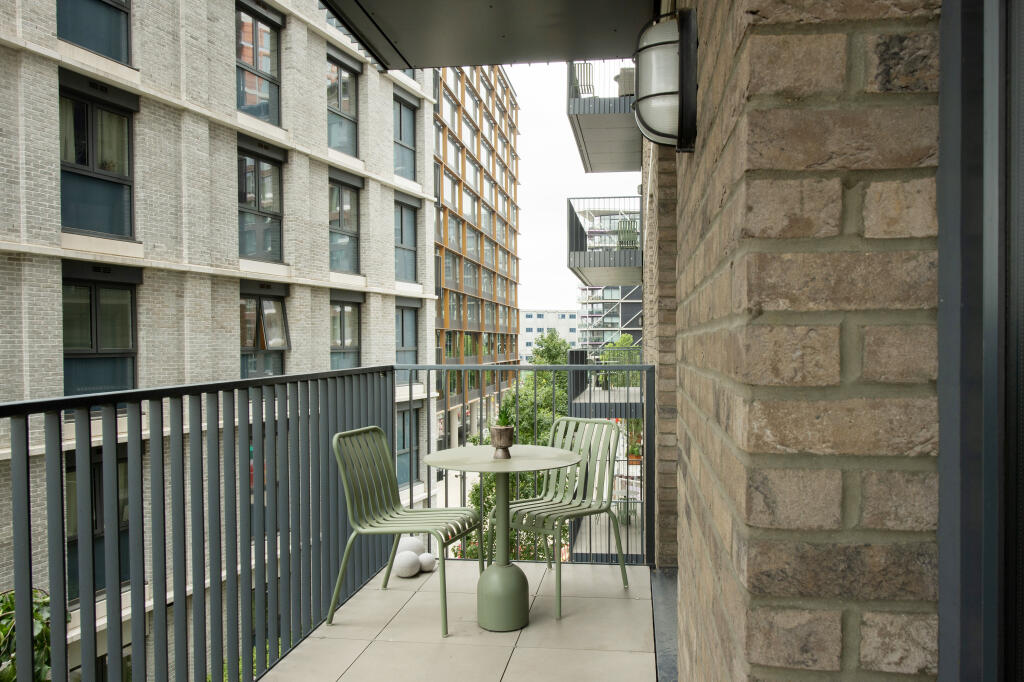 1 bedroom apartment at The Lark - Image 5