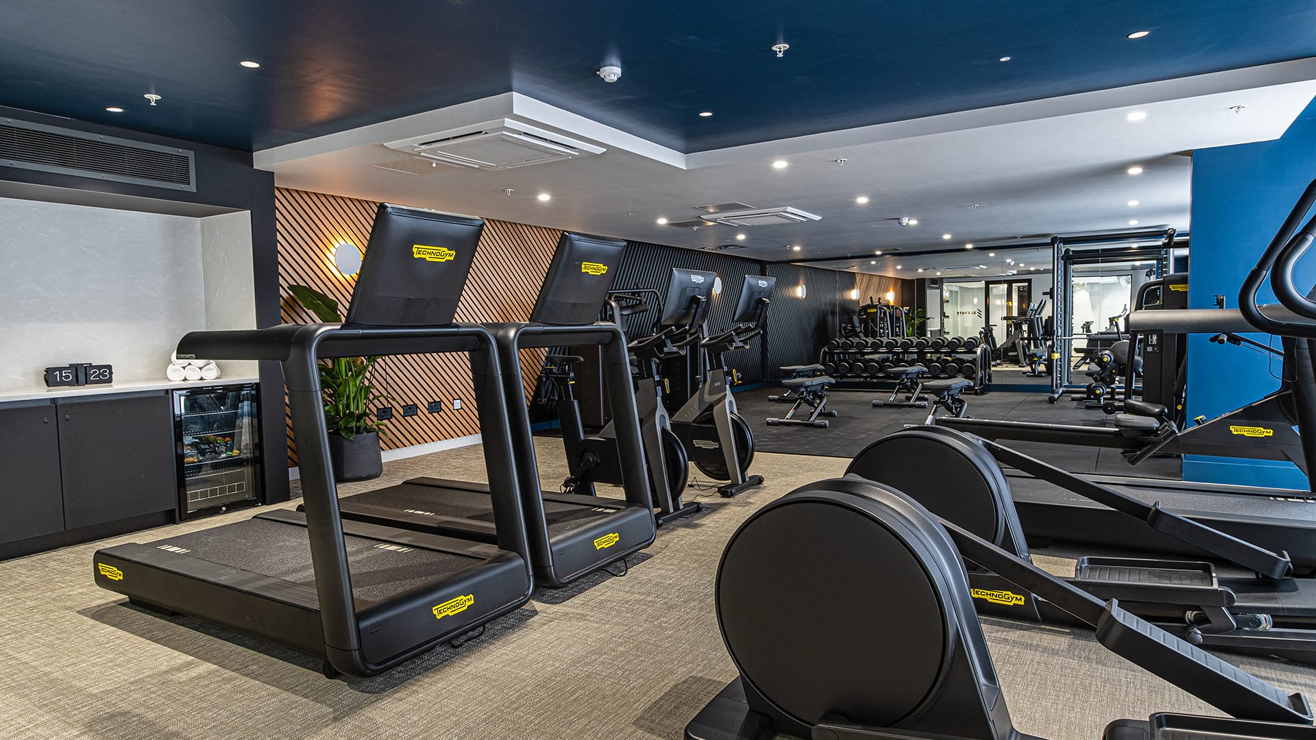 1 bedroom apartment at Cortland Cassiobury - Image 6