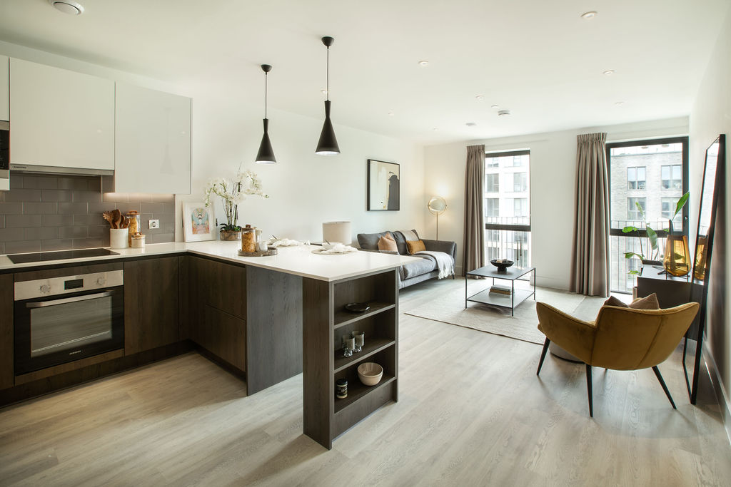 3 bedroom apartment at Cortland Cassiobury