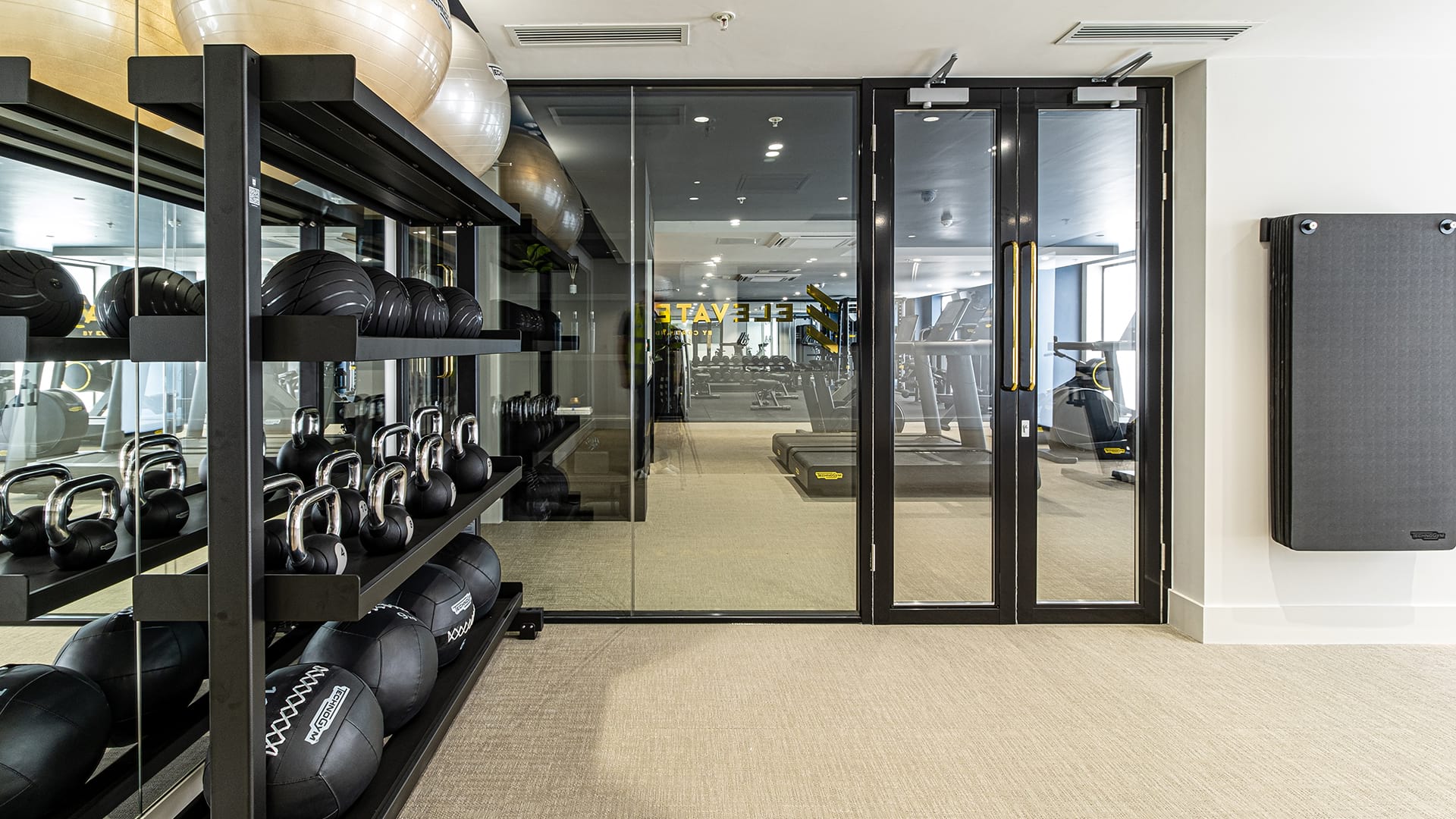 2 bedroom apartment at Cortland Cassiobury - Image 4