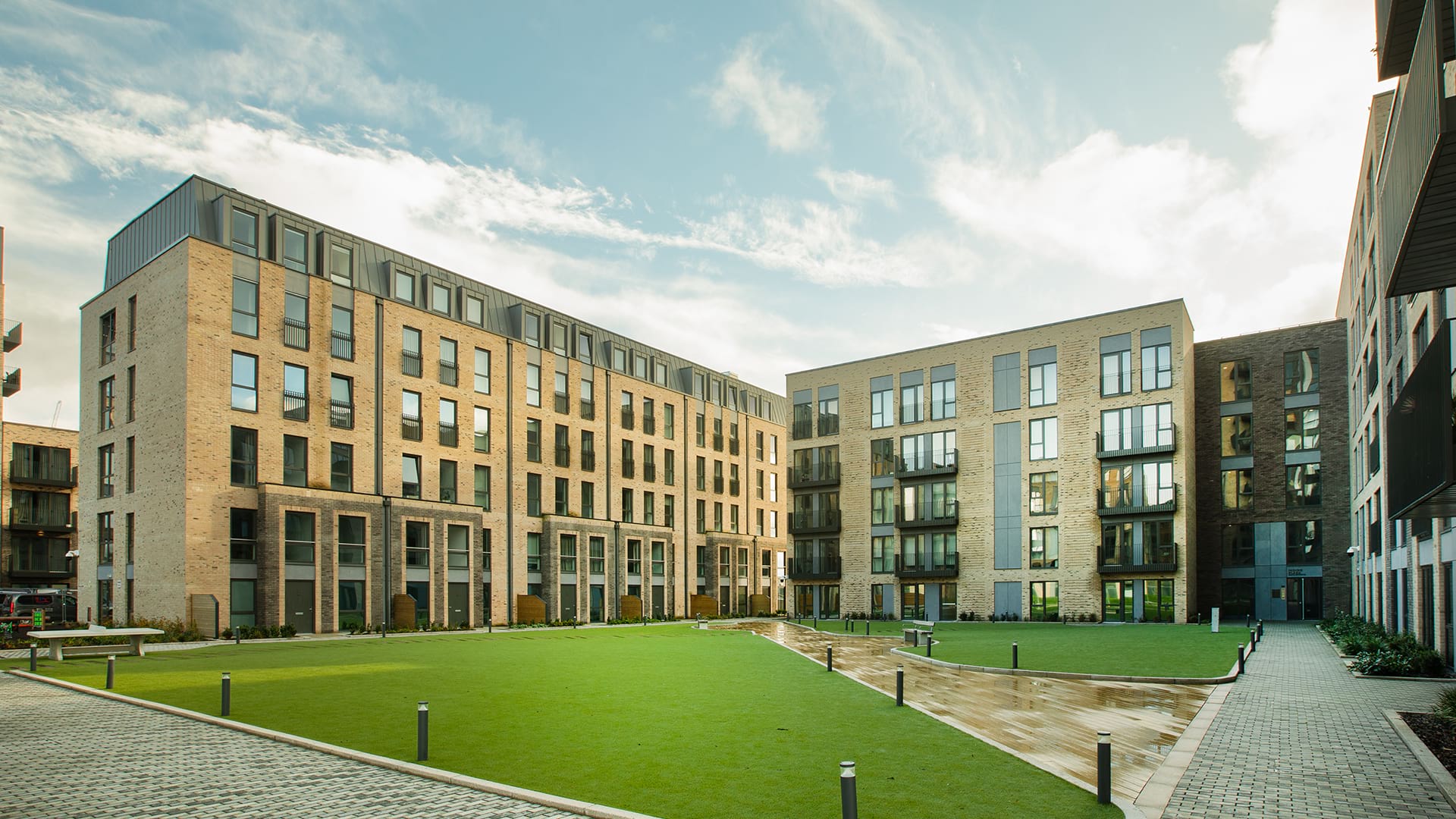 2 bedroom apartment at Cortland Cassiobury - Image 25