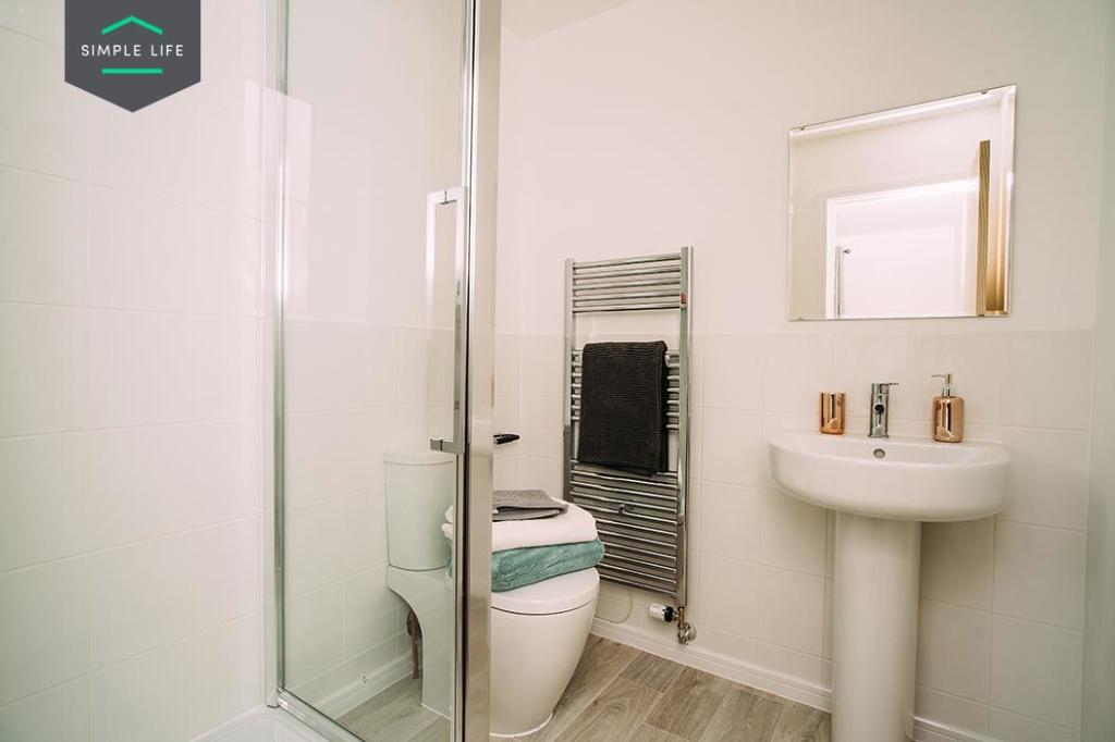 4 bedroom house at Wards Keep - Image 1