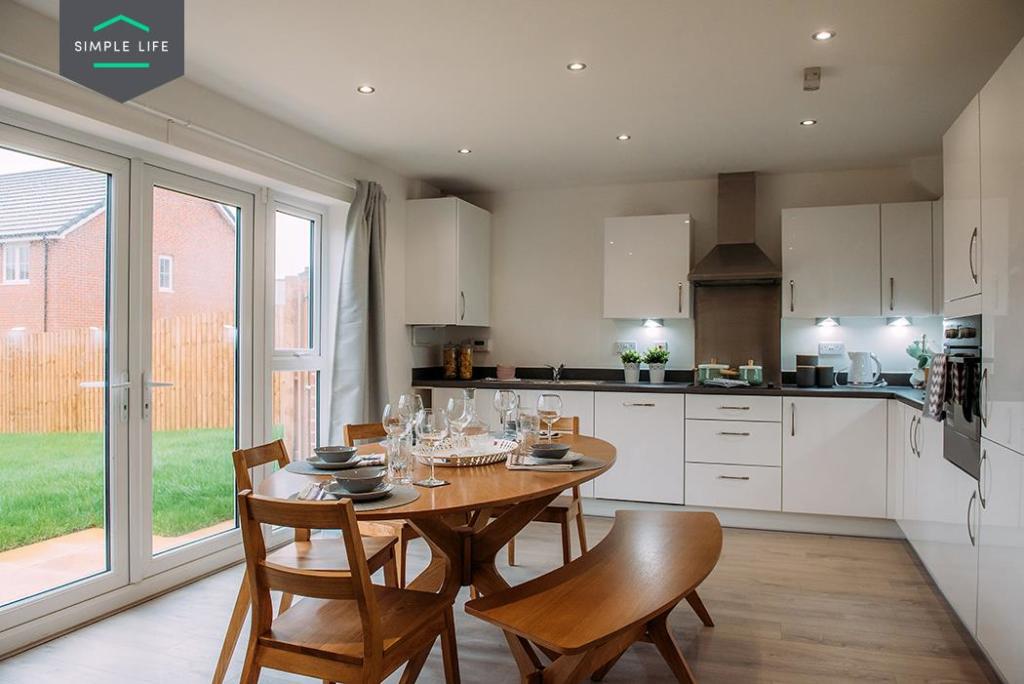 4 bedroom house at Wards Keep - Image 3